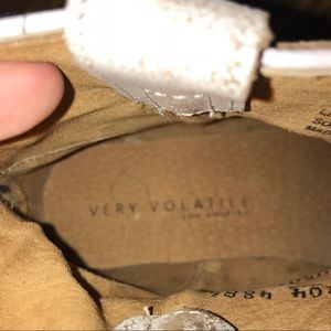 Very Volatile “LOOKOUT” ankle boot